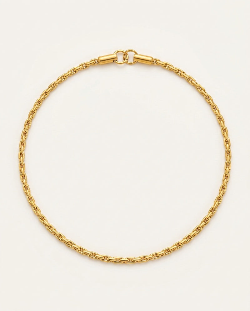 Gold chain choker in stainless steel with fine links