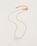 Collier perle de culture sur chaîne dorée, photo produit