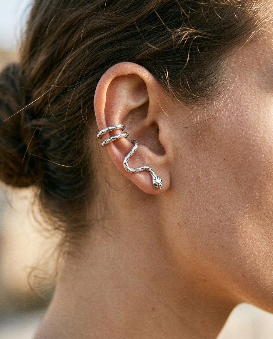 Snake ear cuff worn on the upper ear, no piercing