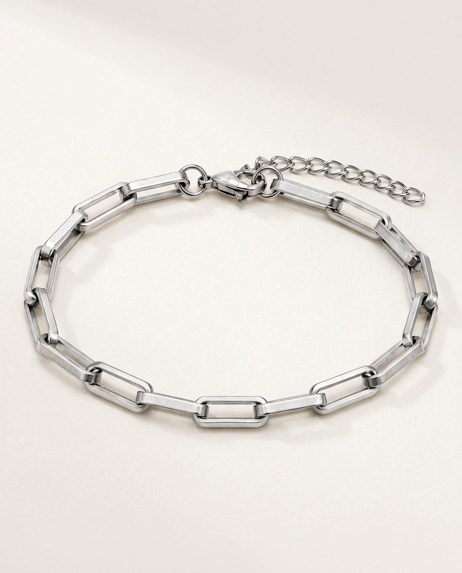 Mens stainless steel bracelet with paperclip links in silver tone