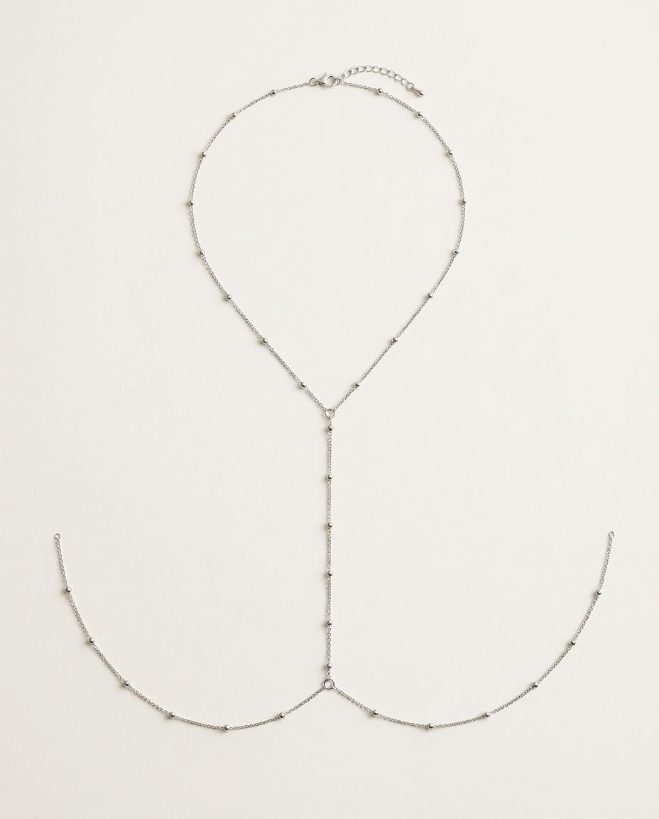 Body chain plateada con bolitas y diseño en Y, foto de producto